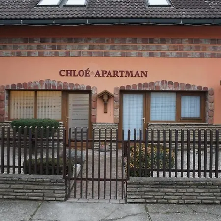 Chloe Szigetvár